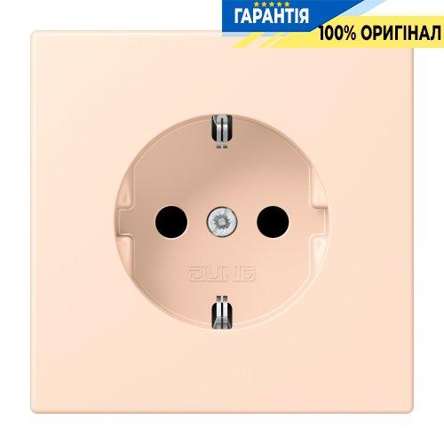 Розетка з заземленням 250V 16A зі шторками гвинтовий затиск JUNG LC1521KI228 rose pâle
