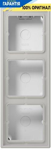 Коробка накладного монтажу 3-позиційна JUNG LC583A205 gris clair 31 (32013)