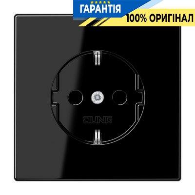 Розетка із заземленням Jung LS1520SW чорний