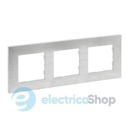 Рамка 3-постова Legrand NILOE STEP 863893 колір фактурний алюміній