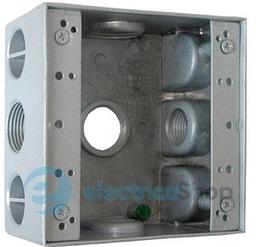 Коробка розподільча (монтажна) металева без кришки e.industrial.pipe.db.thread.5.1/2" з 5 різьбовими вводами 1/2" i0530005 E.NEXT