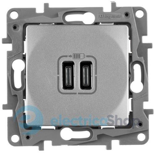 Розетка з двома USB-роз'ємами тип C + тип C 240V/5V 3000мА Legrand Etika 672435, колір алюміній