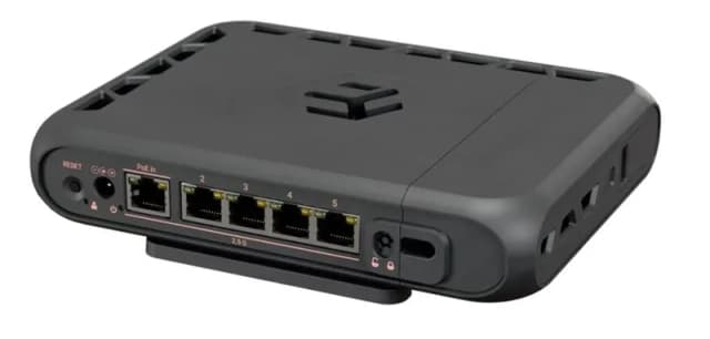 Маршрутизатор MikroTik hAP be3 Media