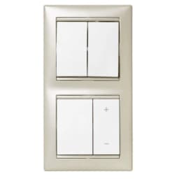 Перемикач 2-кл. для серії Valena Classic Legrand 774408 білий глянець