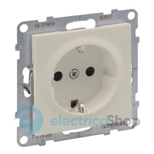 Розетка із з/к та шторками (гвинт. клеми) 16А/250V для серії SUNO Legrand 721225 слонова кістка