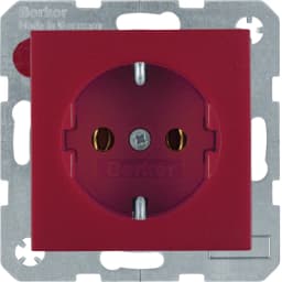 Розетка з з/к, червона матова, 16А/250В B.3/B.7 GLAS Berker 47431912